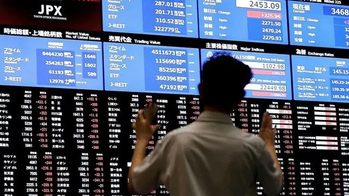 Colapso bursátil en Asia y salto del petróleo: qué significa para Argentina