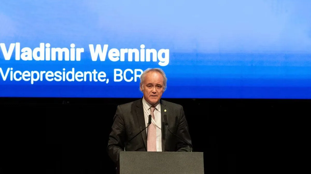 El BCRA plantea canalizar el ahorro privado hacia inversión: desafíos y condiciones