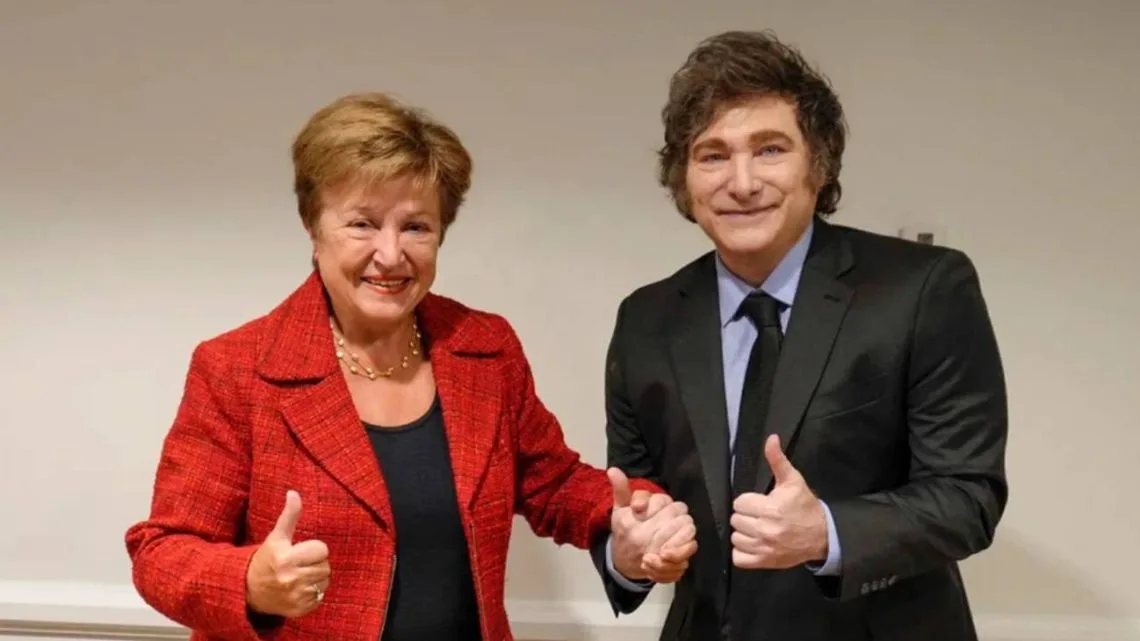 El FMI aprueba la segunda revisión y libera US$1.000 millones para Argentina