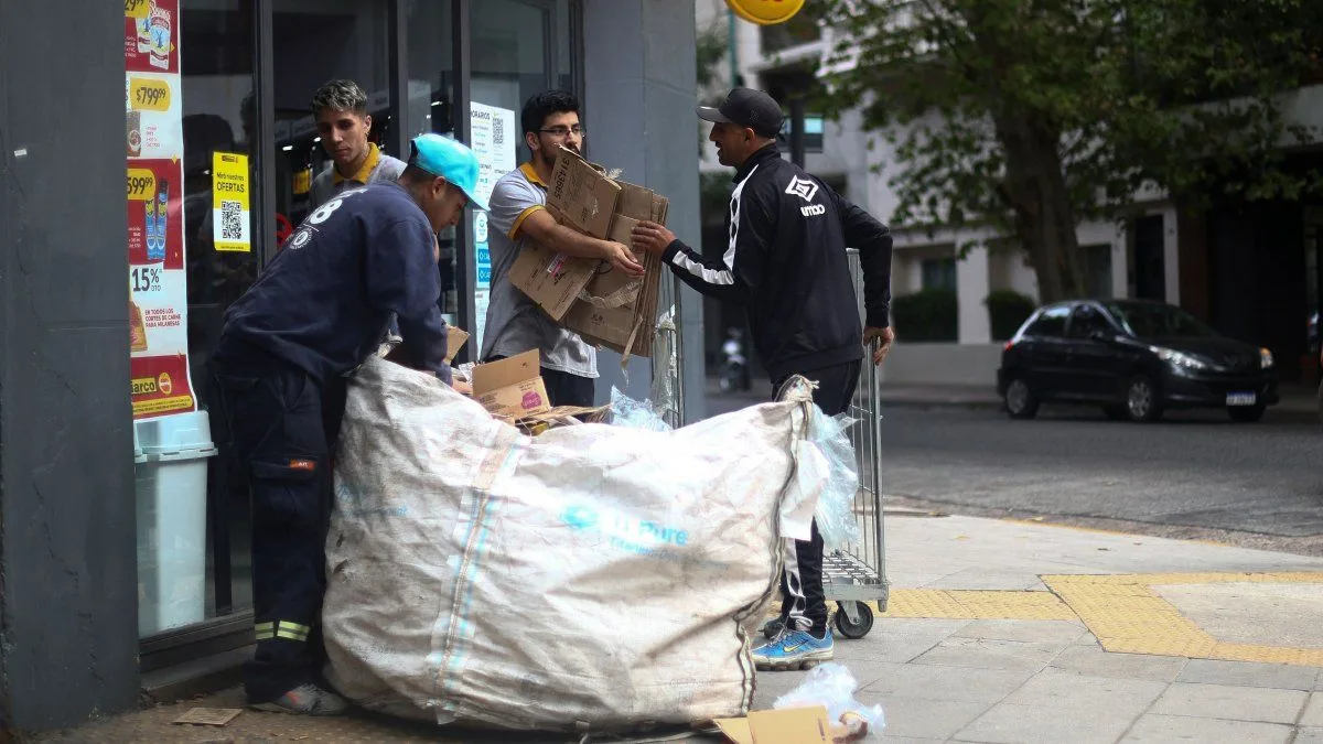 Pobreza se acelera por pérdida salarial e inflación, alertan consultoras