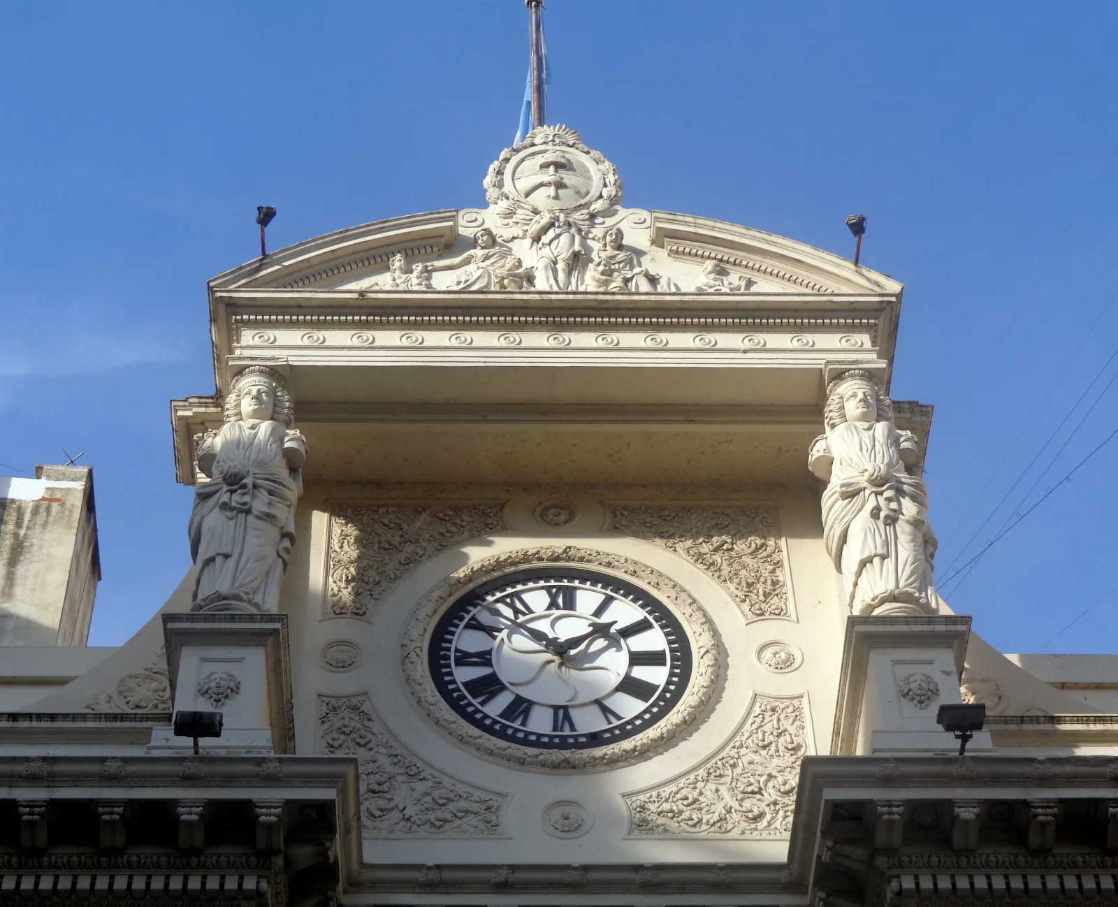 Reloj del Banco Central de la Nación Argentina, en Buenos Aires. (frente que da a calle San Martín.