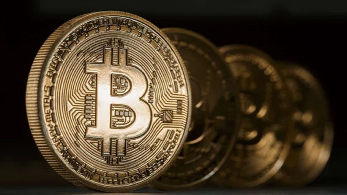 Bitcoin cae por debajo de US$60.000, su mínimo desde octubre de 2024
