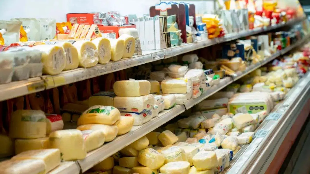 Crisis del sector lácteo: deudas, cierres y riesgo de pérdida masiva de empleo