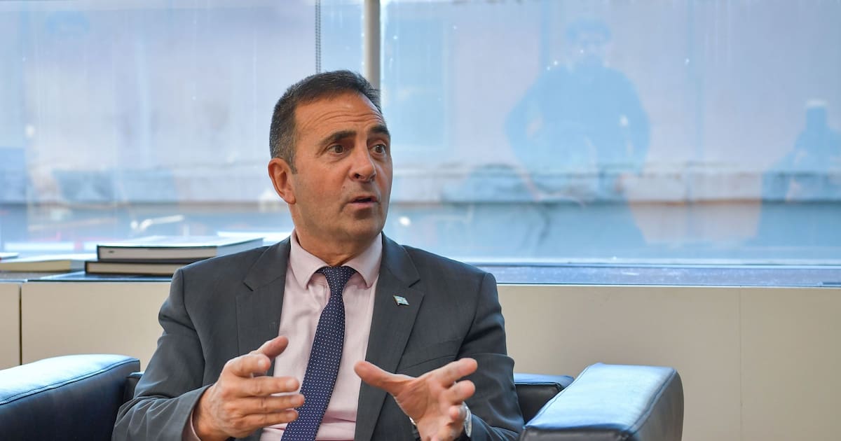 El Gobierno pide a los empresarios que aumenten: la discusión sobre salarios y empleo