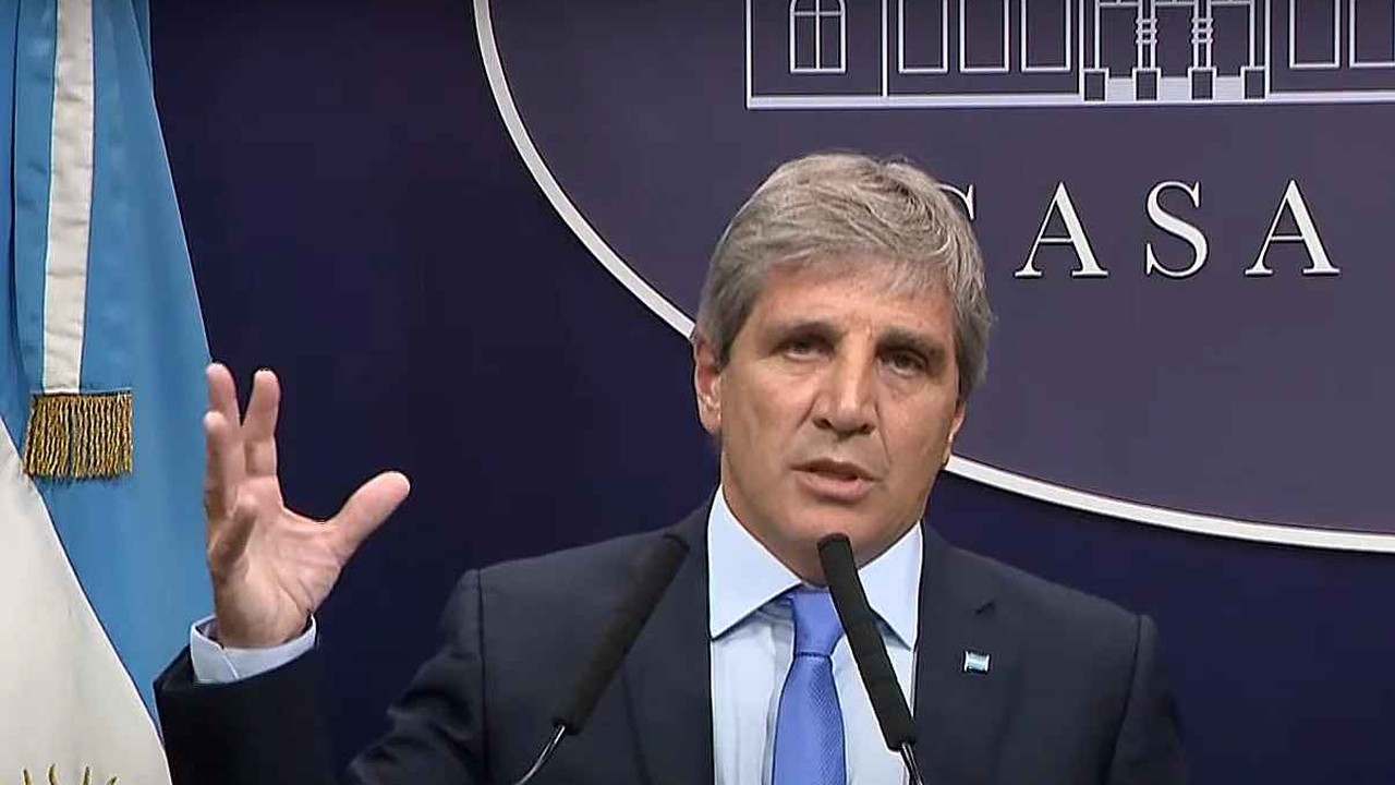 Gobierno busca u$s4.300 millones con respaldo multilateral antes de julio
