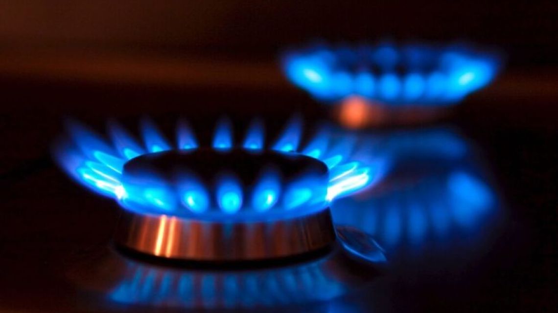 Gobierno eleva al 75% el subsidio al gas en mayo para 4,7 millones de usuarios