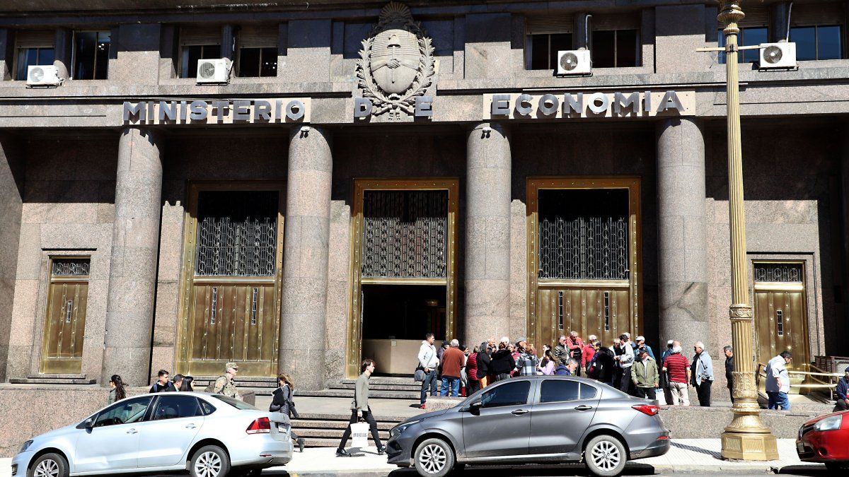 Gobierno normaliza pagos y reduce deuda flotante en abril, según la Tesorería