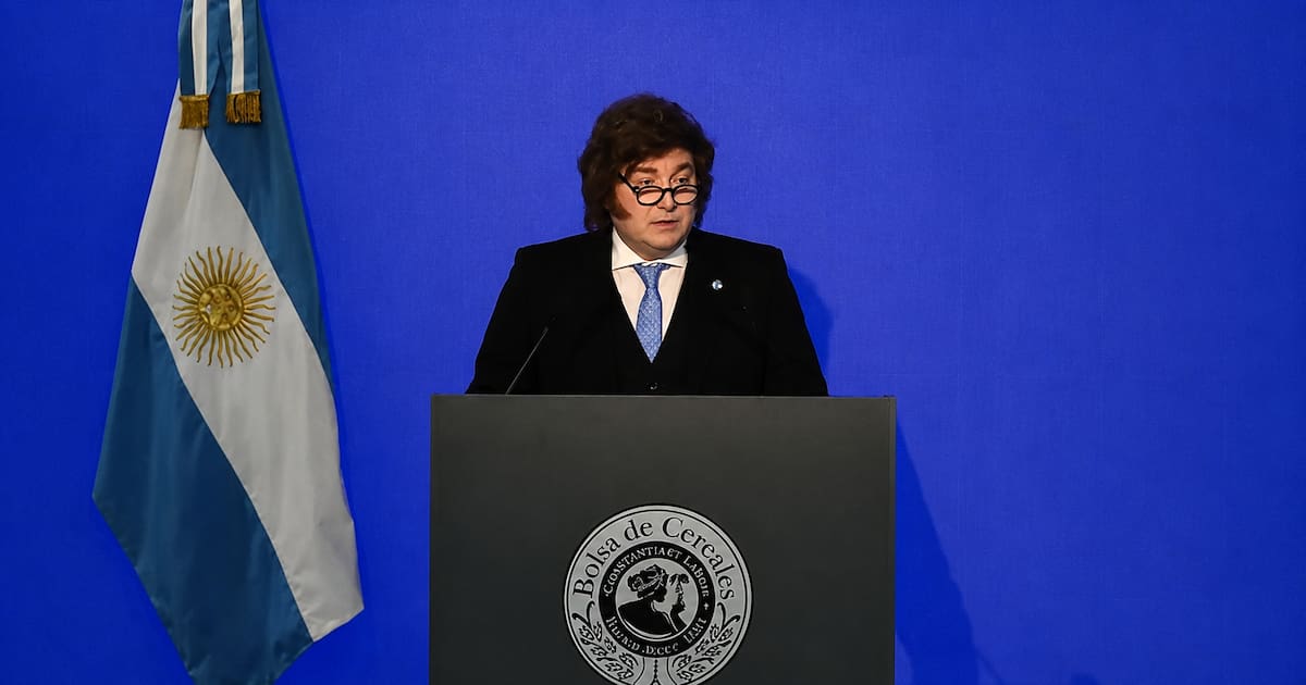 Milei anunció baja de retenciones al agro e industria: qué implica