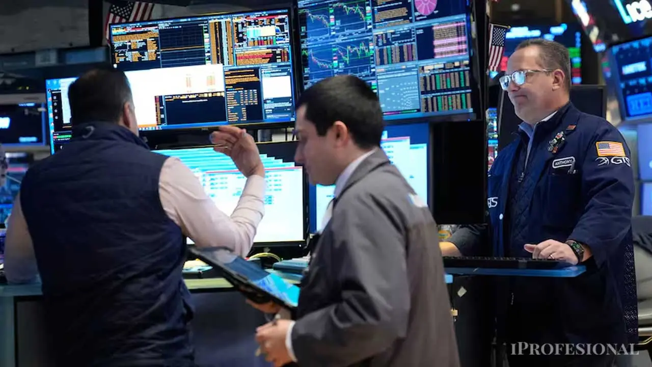 Riesgo país cae a 498 puntos, el menor nivel desde enero