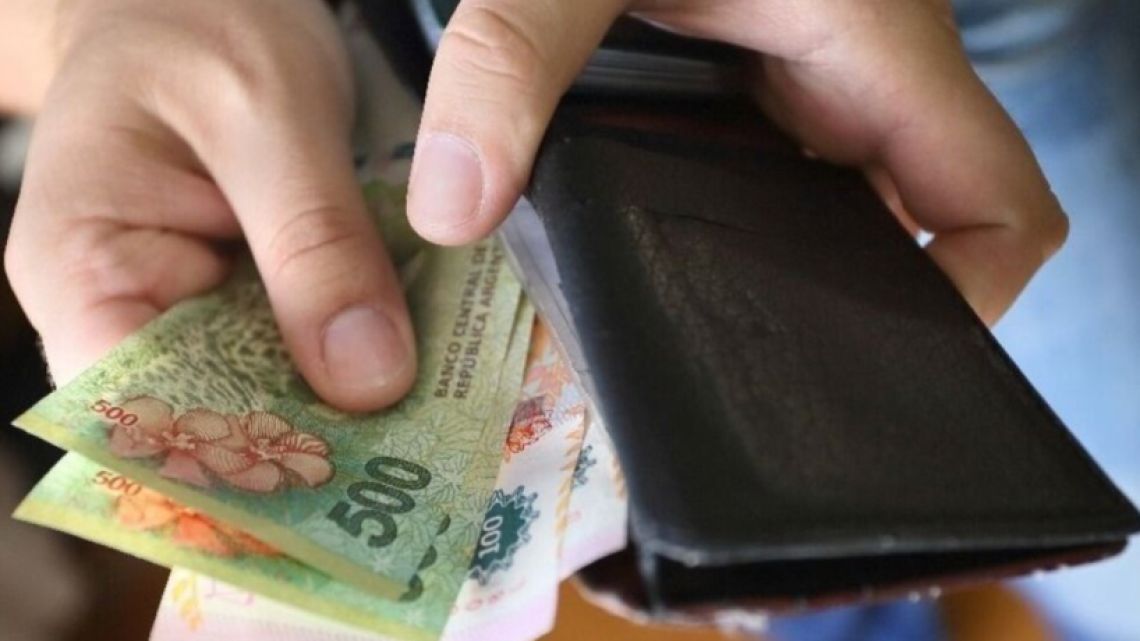 Servicios en Córdoba: hasta el 16% del ingreso familiar se va en luz, gas, agua y transporte