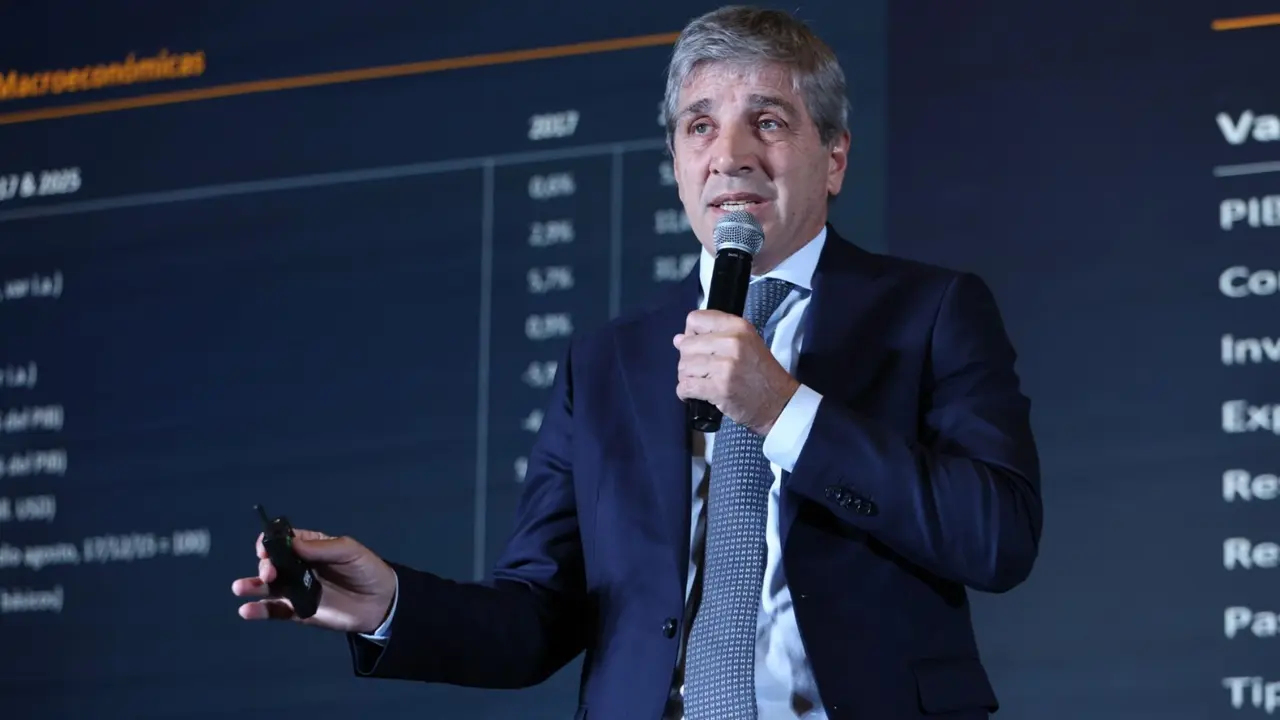 Talvi en el equipo de Caputo: posible giro entre inflación y acumulación de reservas