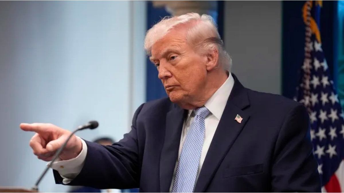 Trump no extenderá la tregua con Irán y mantiene bloqueado el estrecho de Ormuz